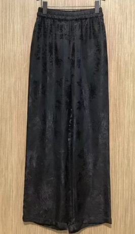 AMGKU230418
