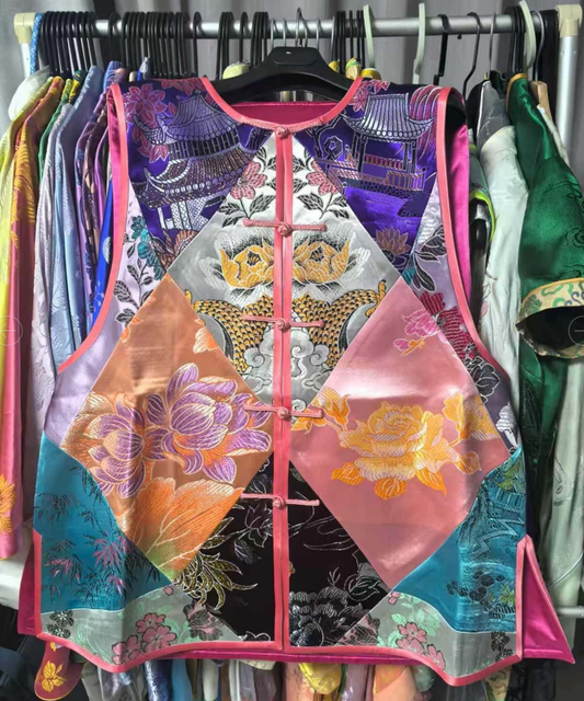 INF0096 Vest
