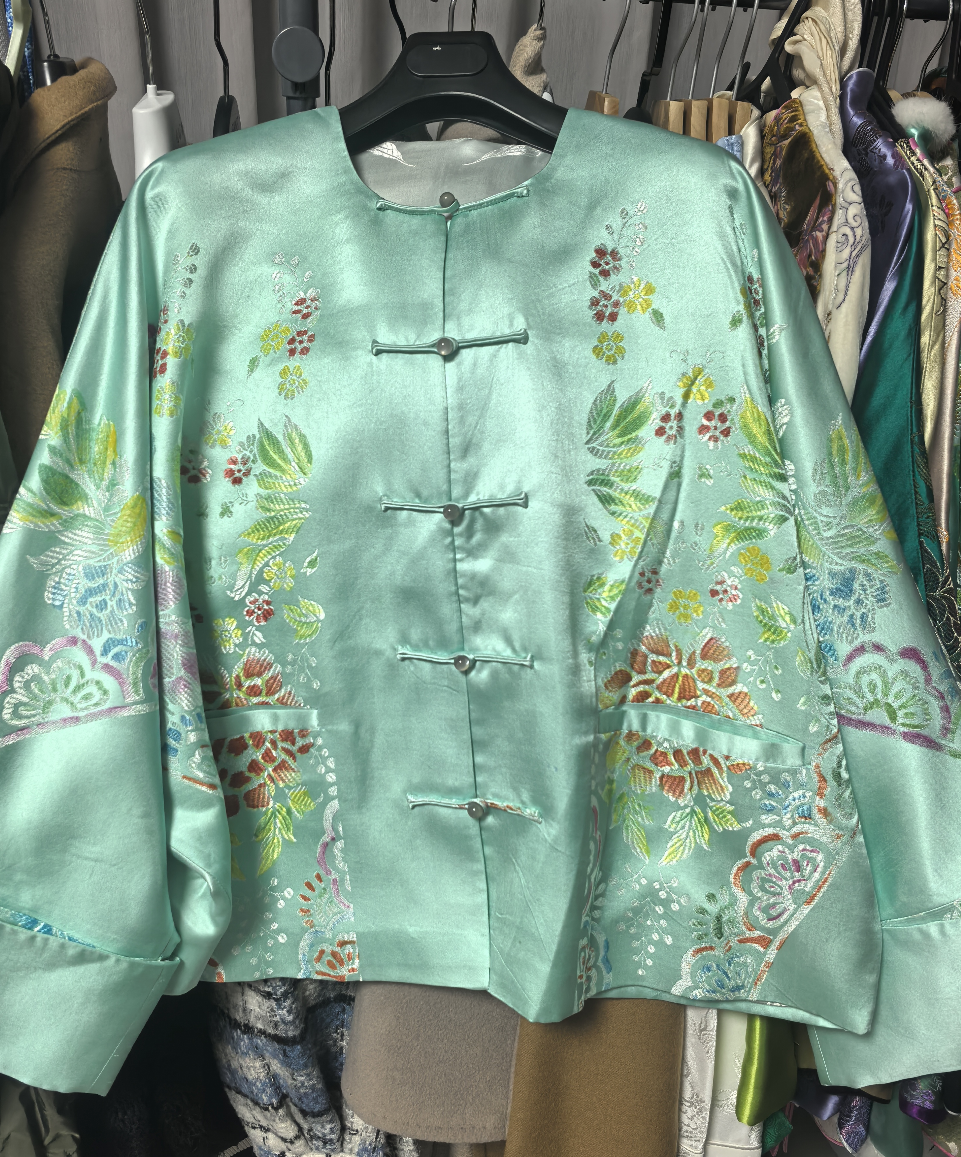 INF0292 Coat