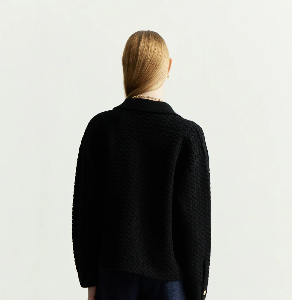 EMBOSSED JACKET